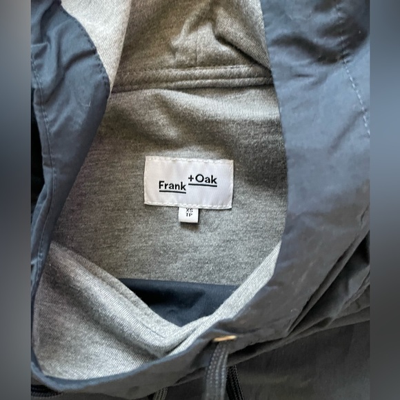 Frank & Oak hooded pull over jacket - Picture 2 of 3